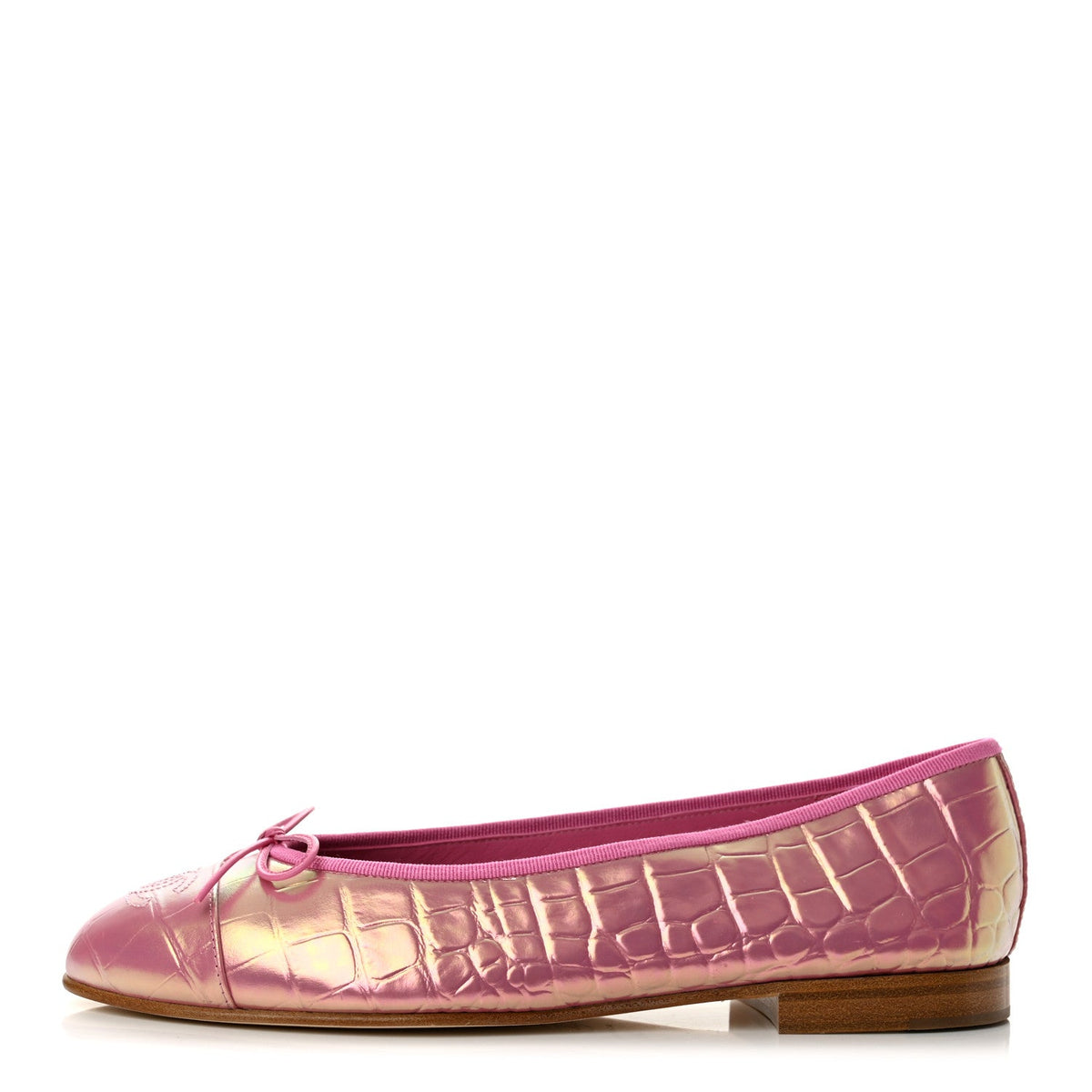 Iridescent Calfskin Crocodile Embossed Cap Toe CC Ballerina Flats Pink