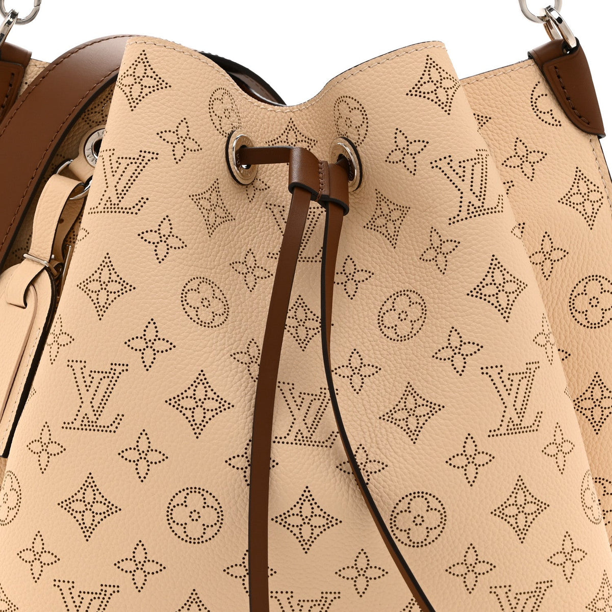 Mahina Muria Creme Handbag