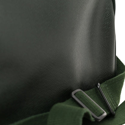 Taiga Reporter Messenger Epicea Handbag