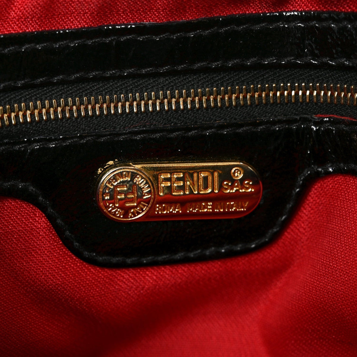Fendi Patent Mama Baguette Black