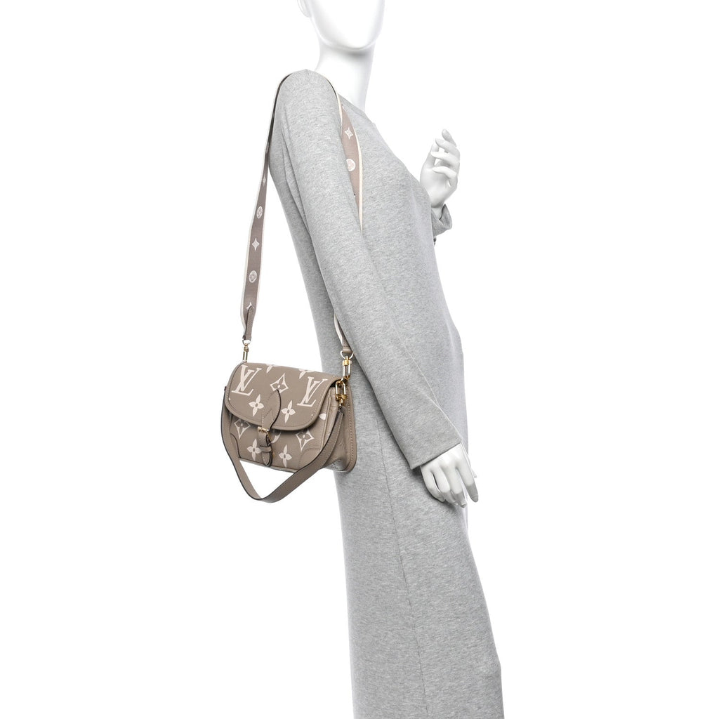 Louis Vuitton Empreinte Monogram Giant Diane Tourterelle Creme