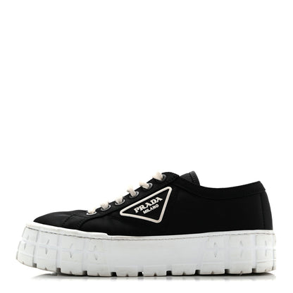 Prada Re-Nylon Gabardine Women's Triangle Logo Double Wheel 50mm Sneakers 38.5 Black