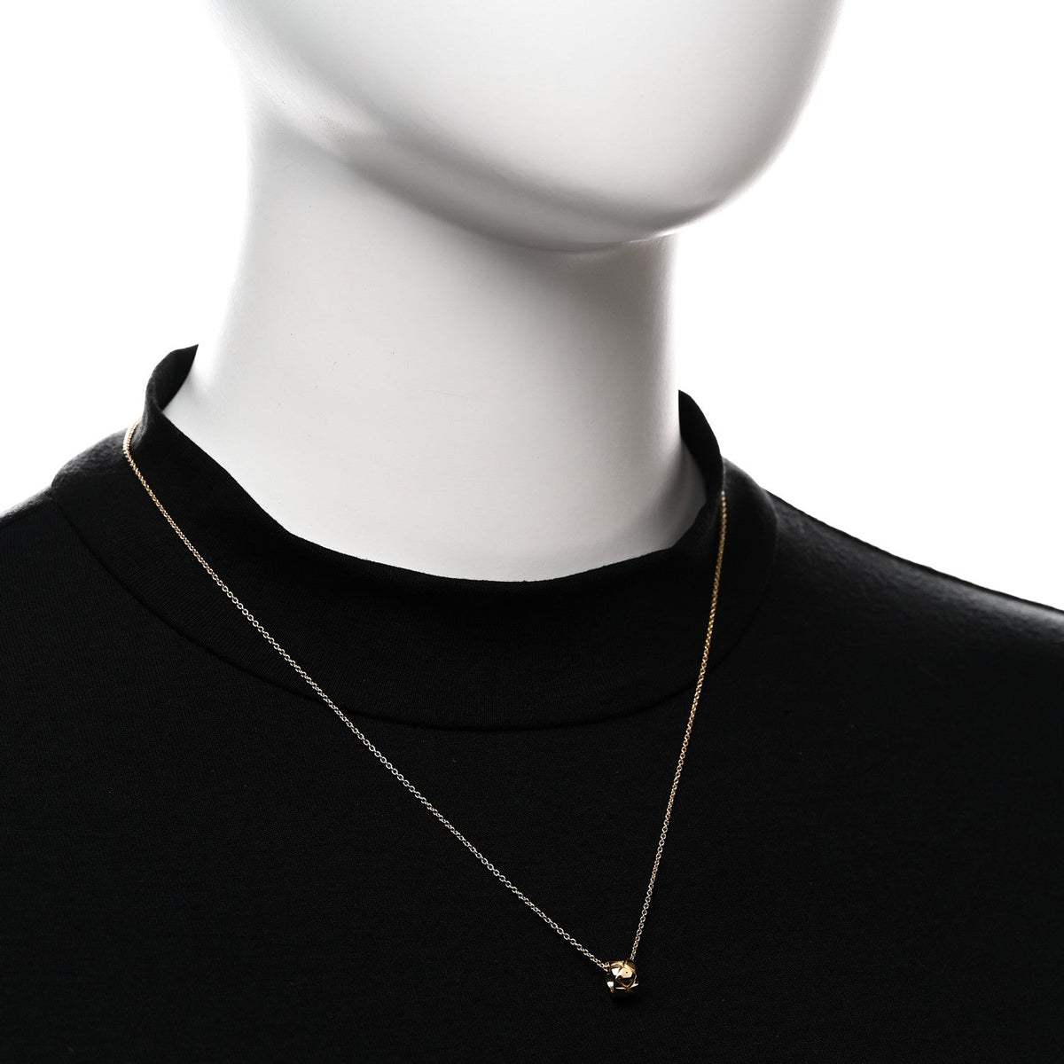18K Yellow Gold Coco Crush Round Pendant Necklace