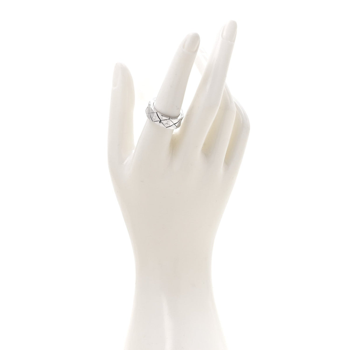 18K White Gold Matelasse Ring 54 7