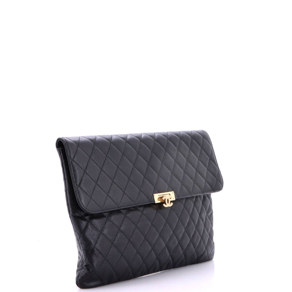 Golden Class O Case Clutch Quilted Caviar Large