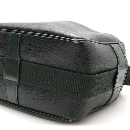 Taiga Reporter Messenger Epicea Handbag