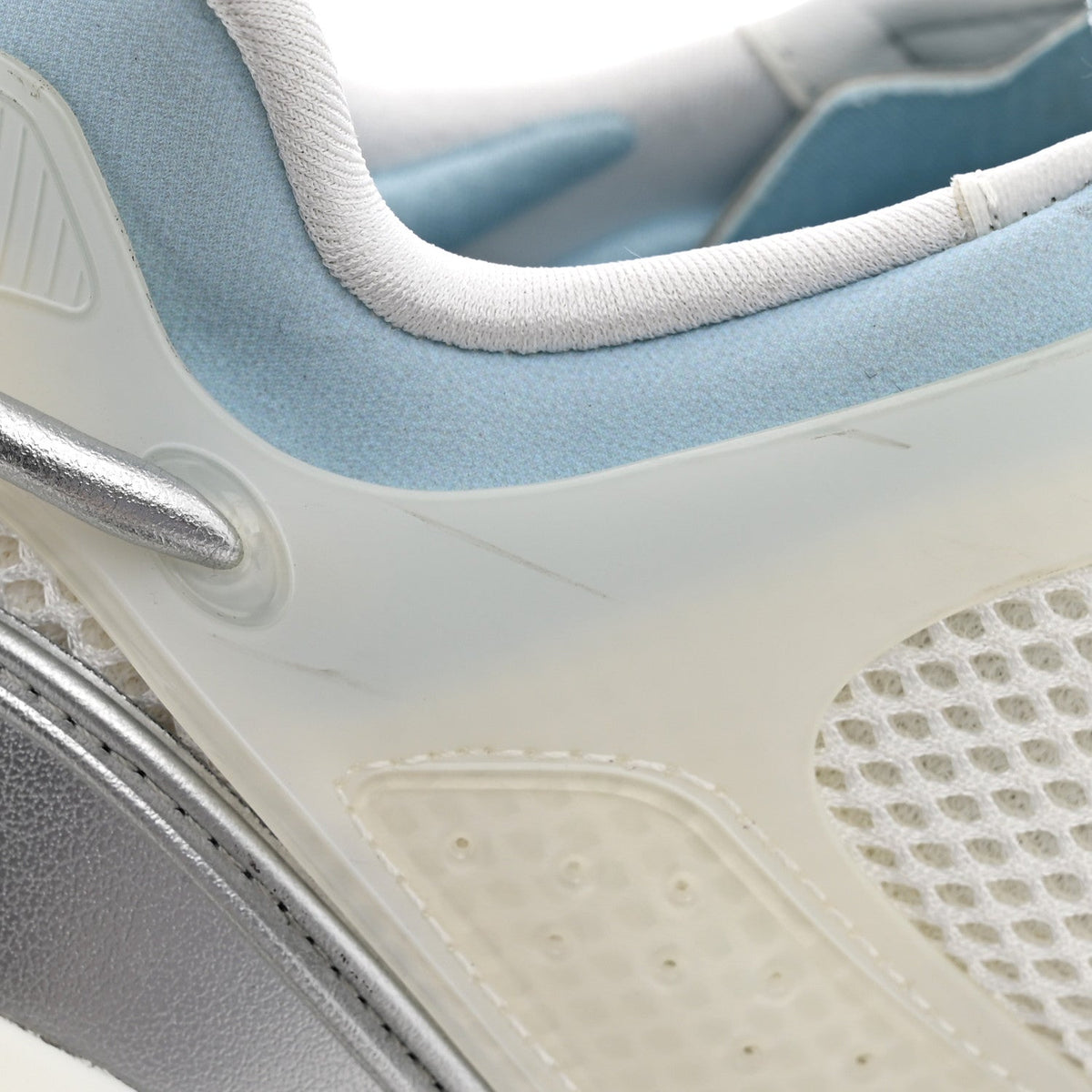 Louis Vuitton Metallic Calfskin Technical Mesh Women's Run 55 Sneakers 36 Bleu Clair