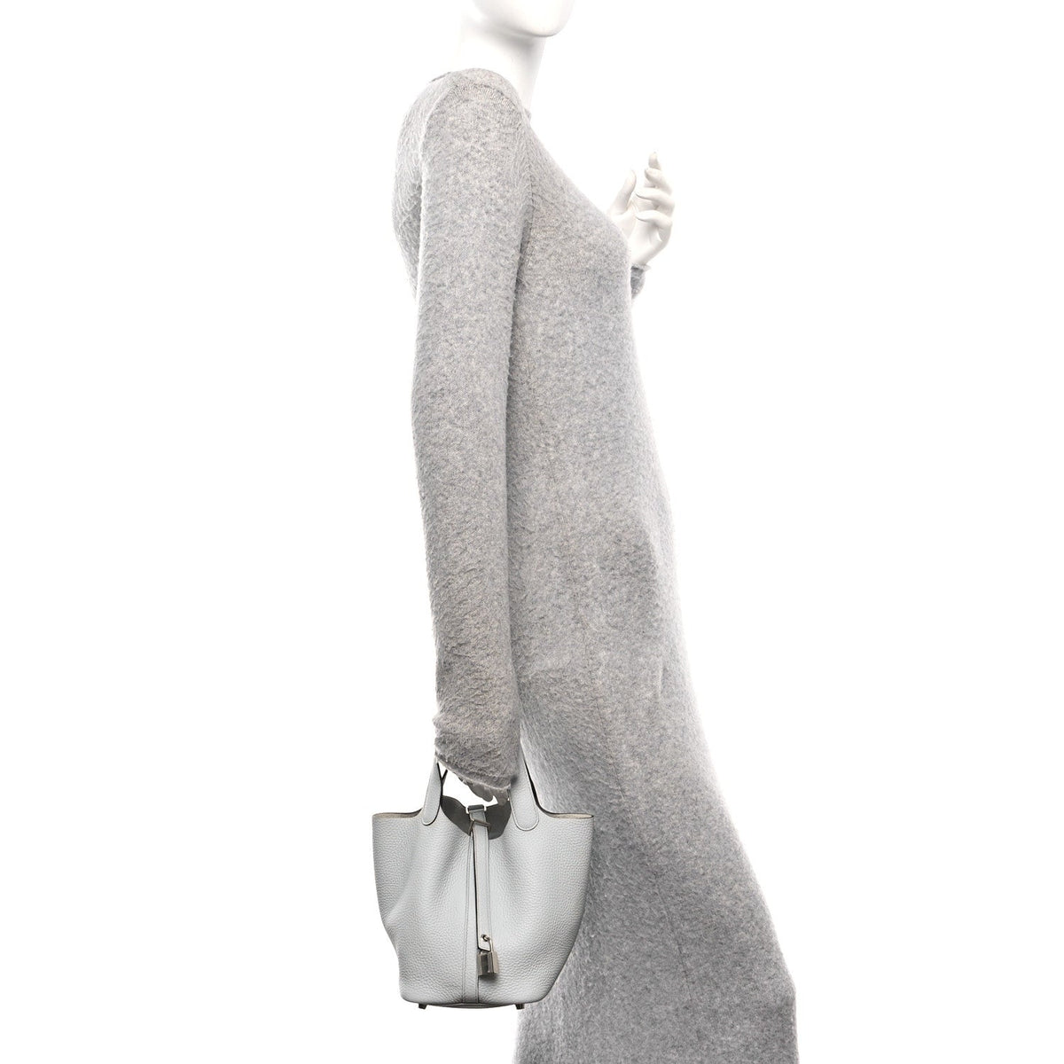 Taurillon Clemence Picotin Lock 18 Pm Bl Handbag