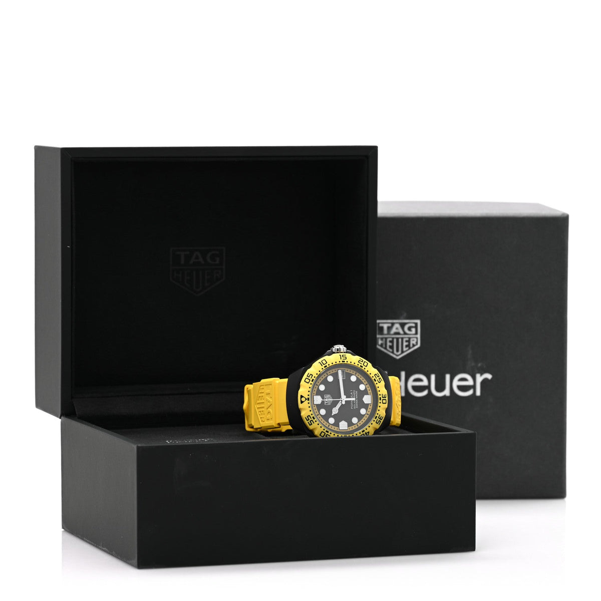 Tag Heuer DLC Stainless Steel Rubber 38mm Formula 1 Watch Black WBY1117