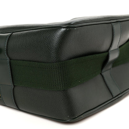 Taiga Reporter Messenger Epicea Handbag