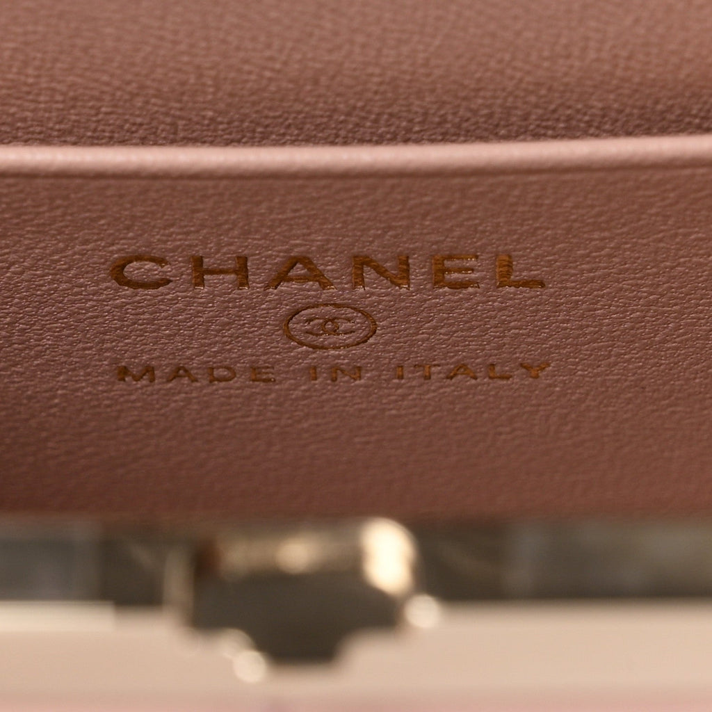 Chanel Lambskin Quilted CC Vanity With Chain Light Pink