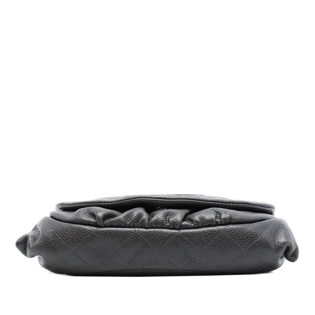Half Moon Wallet on Chain Caviar