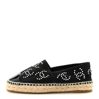 Chanel Neoprene Patent Calfskin Women's Pearl CC Espadrilles 35 Black White