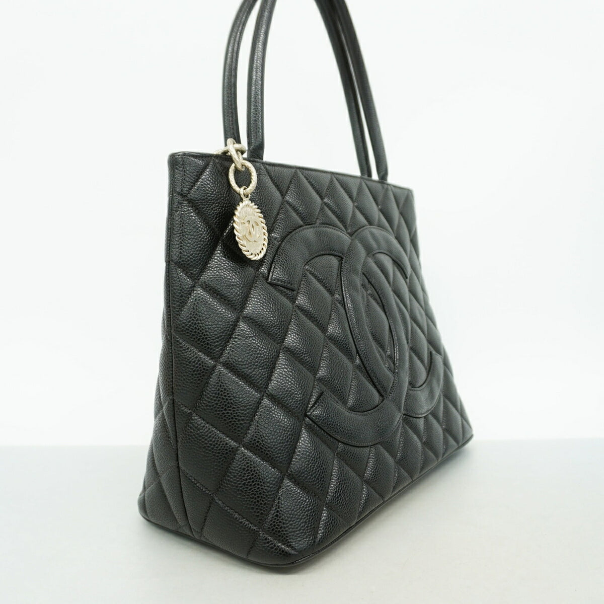 Medallion Tote Quilted Caviar