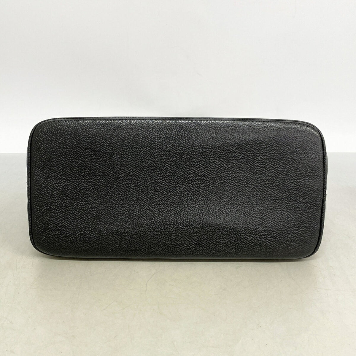 Medallion Tote Quilted Caviar