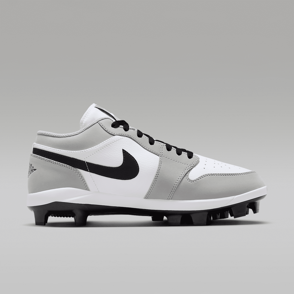 1 Retro MCS Low Baseball Cleats Sneakers