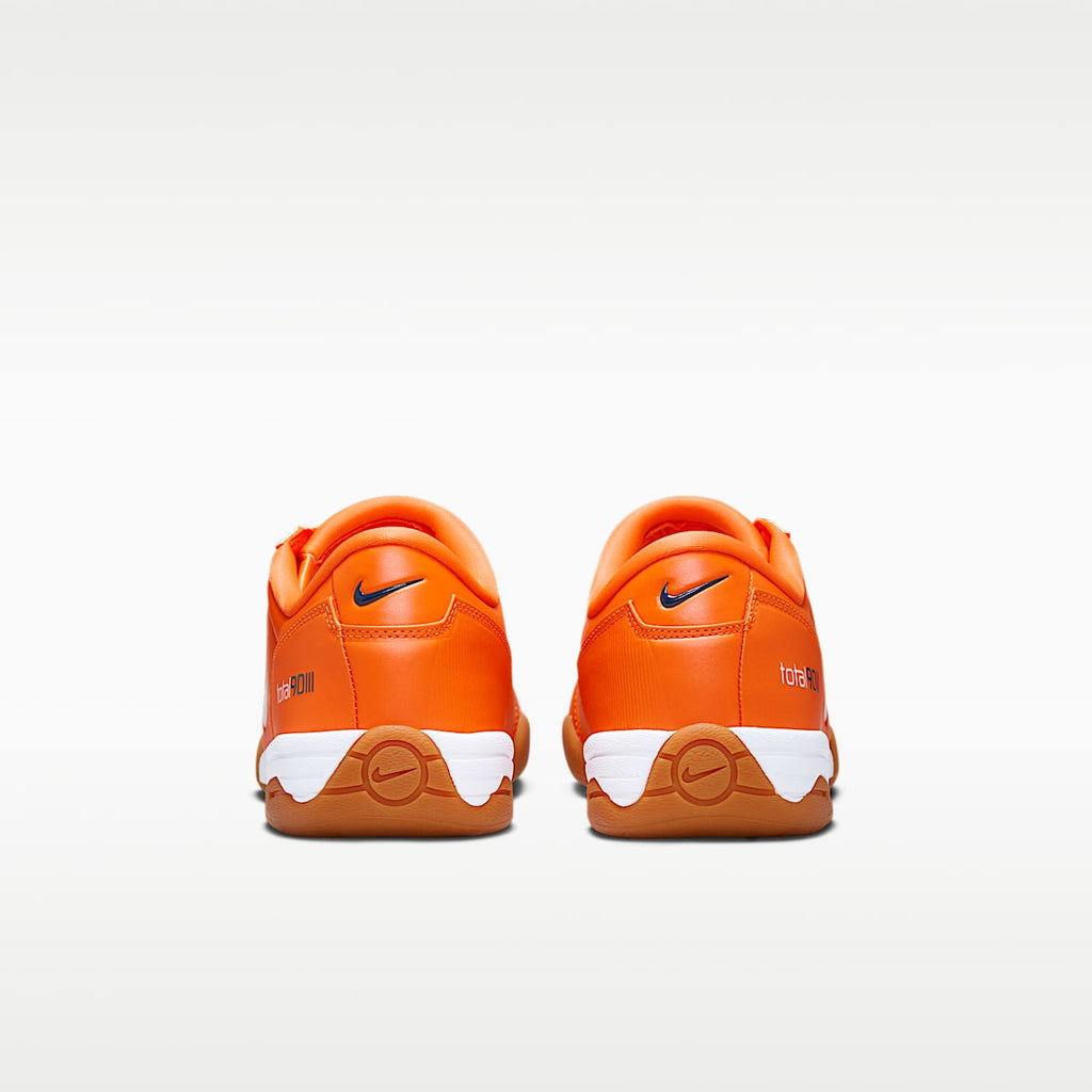 T90 SP Sneakers