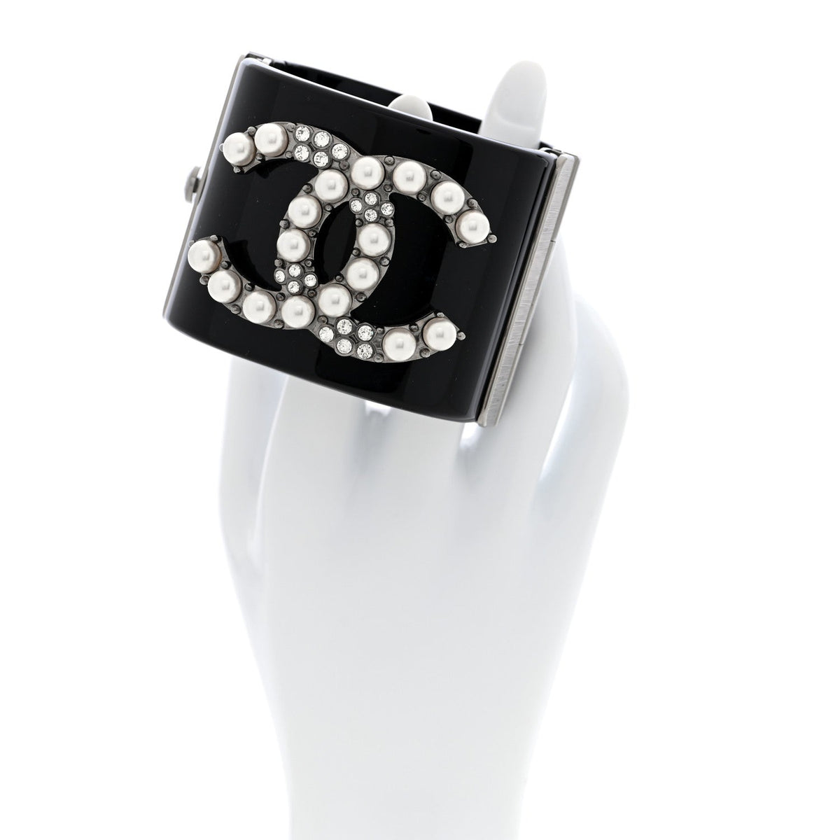 Resin Crystal Pearl CC Cuff Black