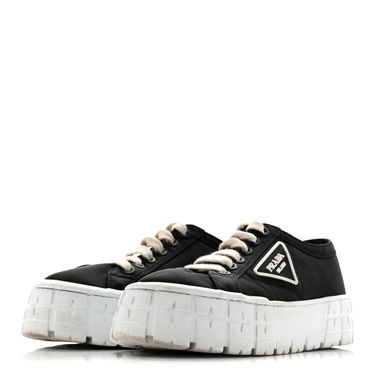 Prada Re-Nylon Gabardine Women's Triangle Logo Double Wheel 50mm Sneakers 38.5 Black
