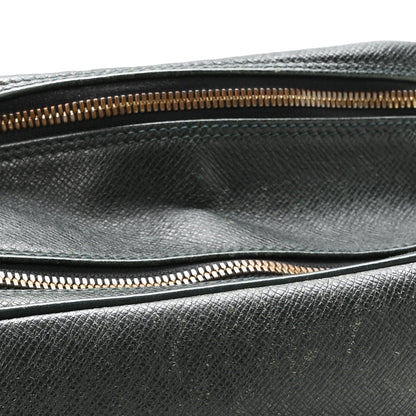 Taiga Reporter Messenger Epicea Handbag