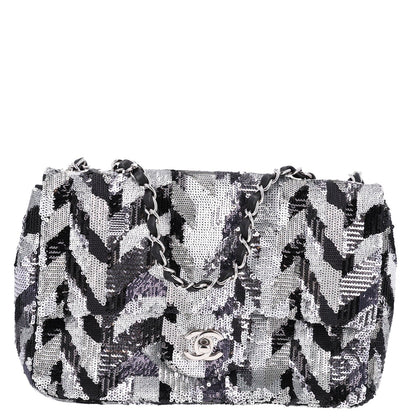 Medium Flap Shoulder Bag - Black