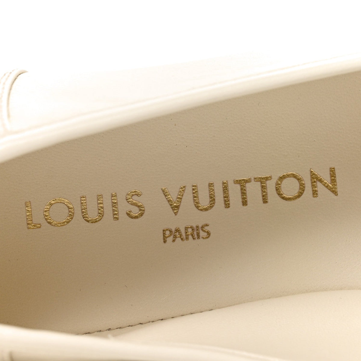Louis Vuitton Lambskin Women's Soho Flat Loafers 40 Ecru White
