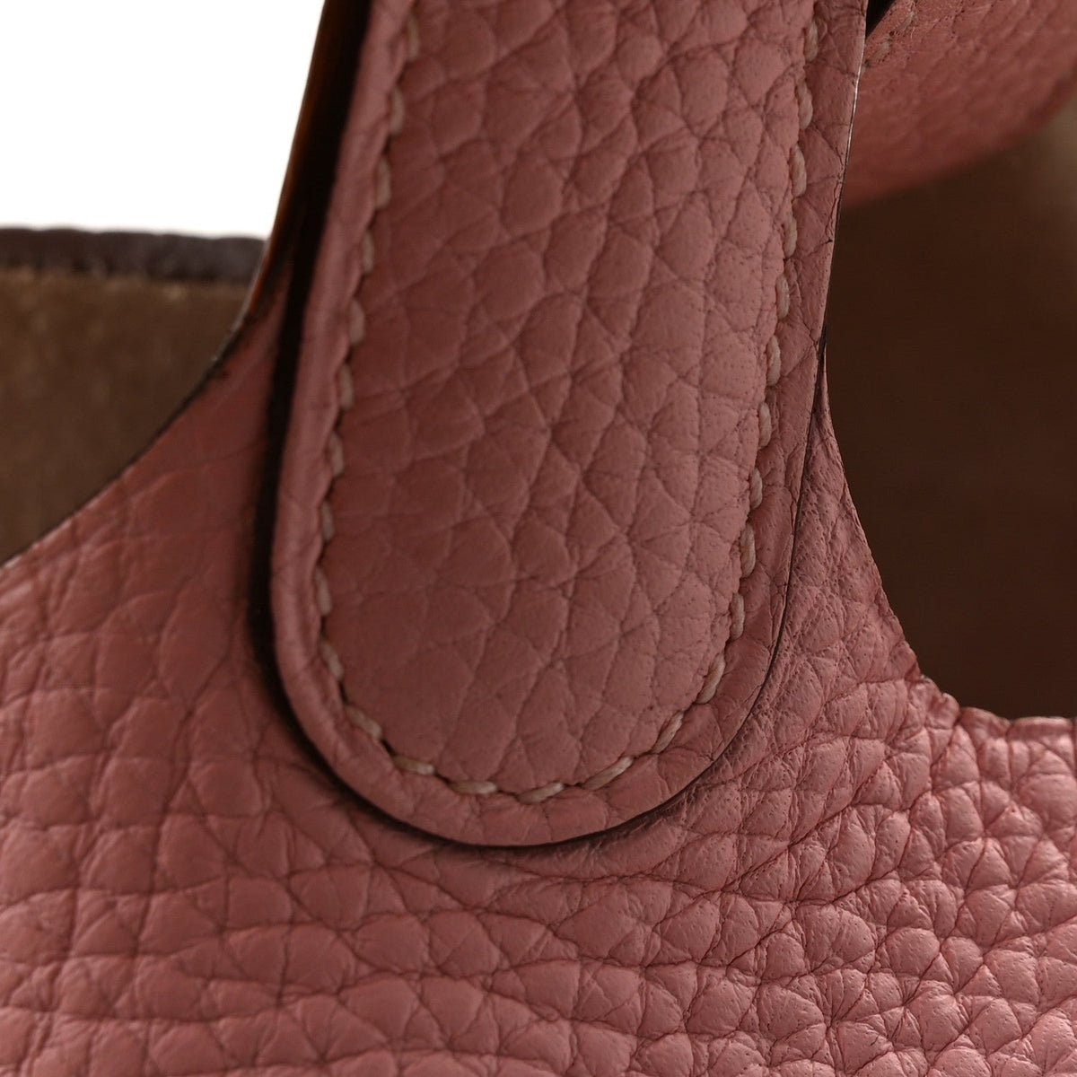 Taurillon Clemence Picotin Lock 18 Pm Ro Handbag
