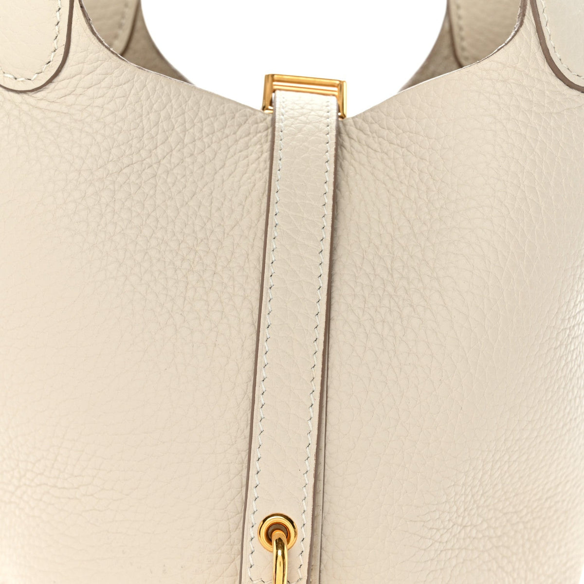 Taurillon Clemence Picotin Lock 18 Pm Cr Handbag