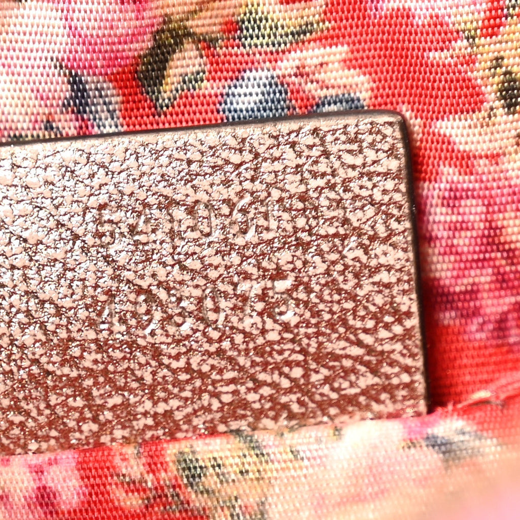 Gucci Laminated Nappa Trapuntata Small Zumi Shoulder Bag Rosa Lago Rame