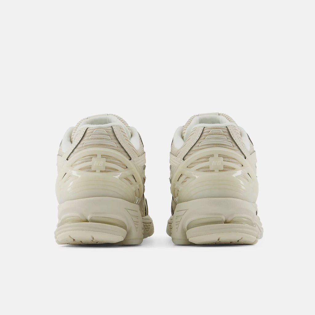 Unisex 1906R Lifestyle Sneakers
