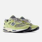 Unisex 991v2 Lifestyle Sneakers