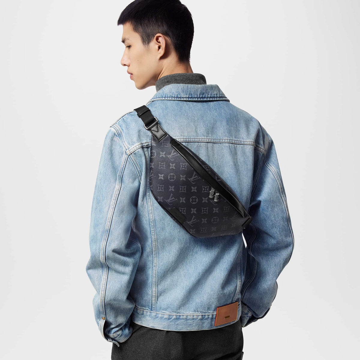 Men's Discovery Bumbag PM Monogram Eclipse